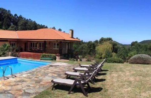 Berango House | big house on a plot of 5000m2, 4 km from the beach for 16-18 people