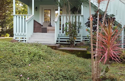 Keaau House | Big Island "Whole House 5BR/2BA" Retreat For Work & Play! Sleeps 16
