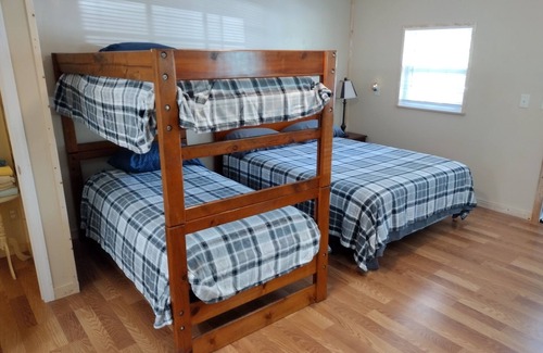 Ashley Oaks Cabin | Big Mountain Cabins with direct access to Windrock ATV Park