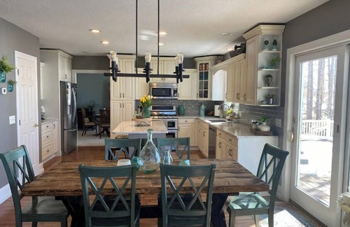 Perham House | Big Pine Lake Retreat - 200ft of Private Lakeshore!
