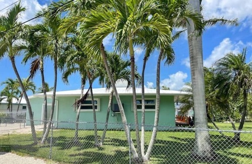 Port Pine Heights House | Big Pine Waterfront Getaway