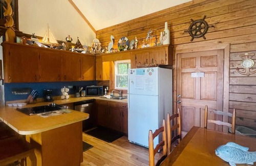 Topsail Beach House | Big Sale on remaining summer weeks-Fabulous Beach House-2 min. walk to Beach!