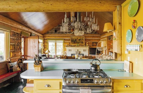 Big Sky Cabin | Big Sky Vacation Rentals: Chief Joseph Log Home