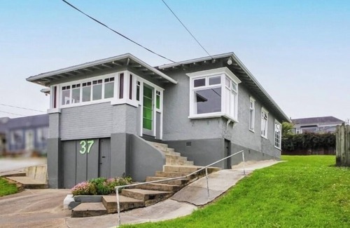 Oamaru House | Big space in a great location