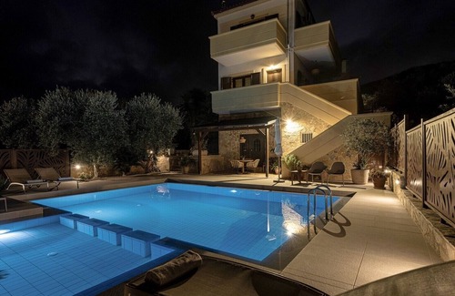 Spilia Villa | Big Villa - Private Pool - Garden & View - BBQ