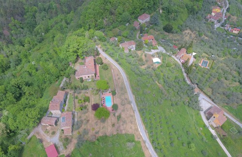 Villabuona House | Big Villa with Spectacular Views, 15 mins from Lucca