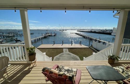 Willoughby Spit House | Big Waterfront House with Amazing View and Swim Deck home
