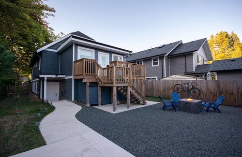Courtenay House | Bigfoot's Rest near downtown Courtenay