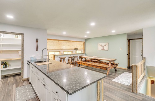 Bigfork Cottage | Bigfork Cottage w/Hot Tub ~ 6 Mi to Flathead Lake