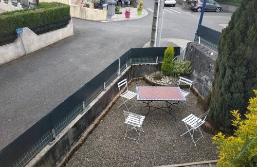 Poueyferre House | Bigourdane house on 3 levels near Lourdes