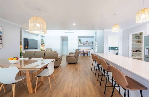 Yamba House | Bikini - Oceanstays - Pet Friendly