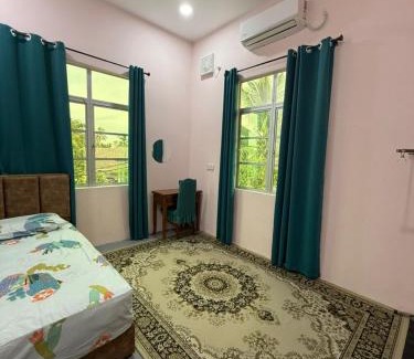 Rambai Hotel | Bilik Inap Sofya