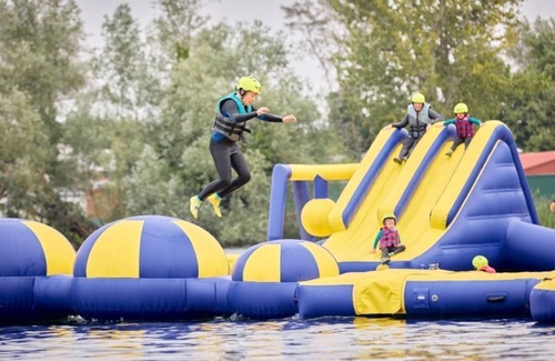 Great Houghton Ski Chalet | Billing Aquadrome Holiday Park Silver 3 Bed Caravan KM126