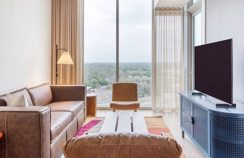 East Cesar Chavez House | Billy by AvantStay | Brand New Condo in Austin w/ Amazing Amenities