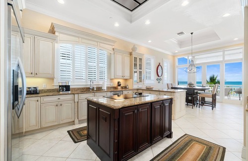 Bonita Springs House | Biltmore Beach House | Luxury 5-Br Beachfront Pool & Spa House | Sleeps 10