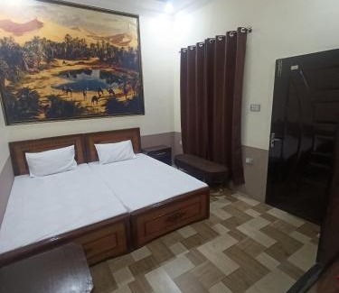 Mirpur House | Bin-Umar Guest House