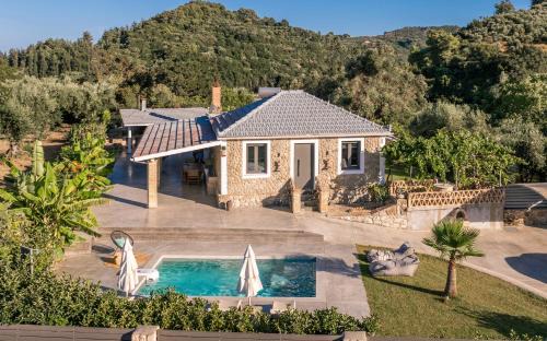 Vasilikos House | Binios Villa - private pool, walking distance from the Beach