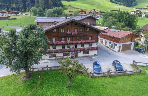Bad Hofgastein House | Bio Bauernhof Schweizerhof