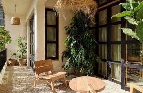 Achrafieh Apartment | Biophilia Myconian Vibe