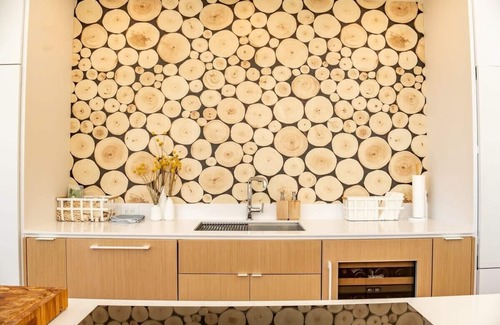 Leeds House | Birch & Buck - Stunning Views near Hudson & Hunter