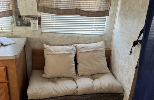 Manila House | Birch Creek RVrentals