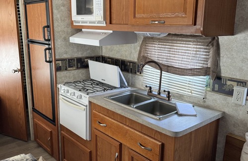 Manila House | Birch Creek RVrentals