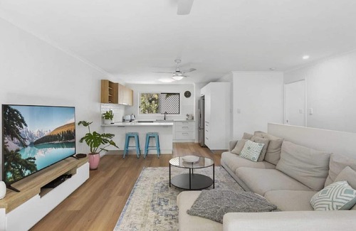 Caloundra West House | Birch Street 24 Unit 3, Caloundra West