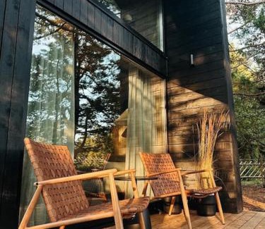 Undva House | Bird nest