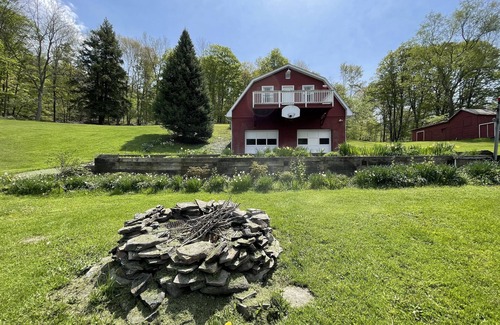 Long Eddy Apartment | Bird Spring Hill House - Charming Catskills Getaway