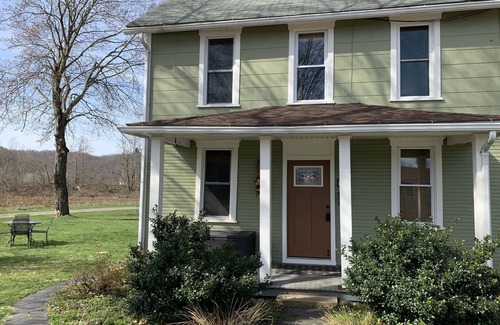 Confluence House | Birdhouse Inn Confluence