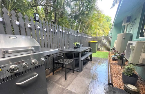 Arcadia Apartment | Birdsong @ Beachcomber - 3 bedroom apartment in beachfront complex