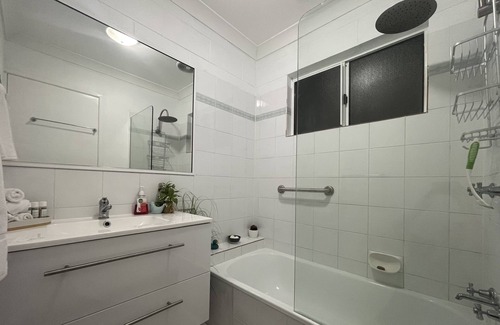 Arcadia Apartment | Birdsong @ Beachcomber - 3 bedroom apartment in beachfront complex