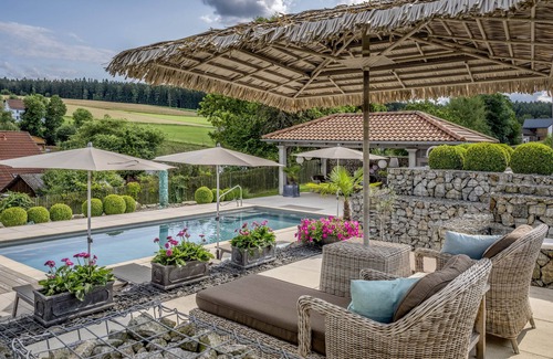 Neualbenreuth Apartment | Birnbaum-Appartement mit traumhaftem Blick in die Natur