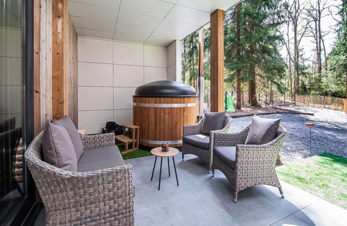 Biron Ski Chalet | Biron Home with Barrel Sauna