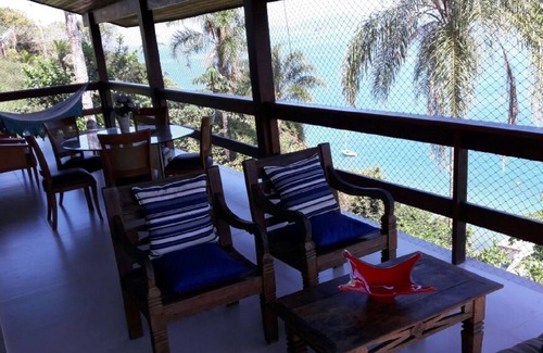 Biscaia House | Biscay- Beautiful House Facing the sea in a gated community with beach.