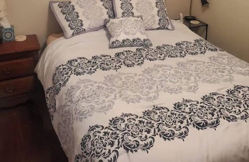 Bishop House | Bishop Creekside Rental