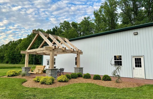 Milan House | Bison Bunkhouse Hideaway at Mayberry West Farms- close to Cincy & Indianapolis!