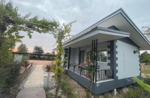 Bung Khong Long Bed & Breakfast | BKL Happy World