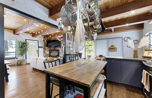 Tahoe Village Ski Chalet | Blü Haus, Nordic Bohemian Cabin Retreat w/sauna
