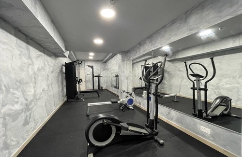 Swieqi Apartment | Black 5: Studio Apartment in St. Julian's