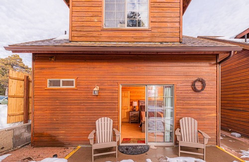 Christopher Creek Cabin | Black Bear Cabin-onsite "bear hunt" & playground, game room, kitchen AC & heat
