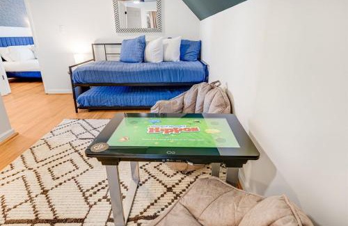 Asheville House | BLACK BEAR RIDGE Charming Pet-Friendly Getaway