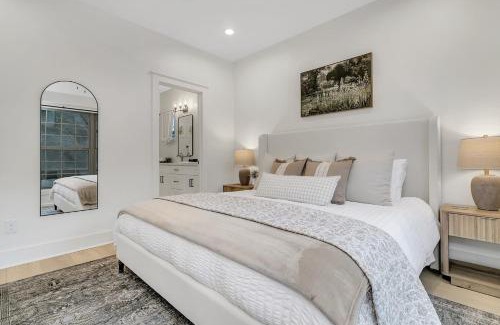 Black Mountain House | Black Mountain Getaway with Stunning Views