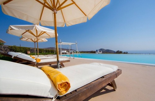 Akrotiri Villa | Black Rock Villa - Luxury 5 Bedrooms - Santorini - Complimentary Concierge