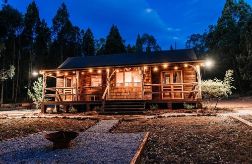 Budgee Budgee House | Black Springs - A Romantic Bushland Escape