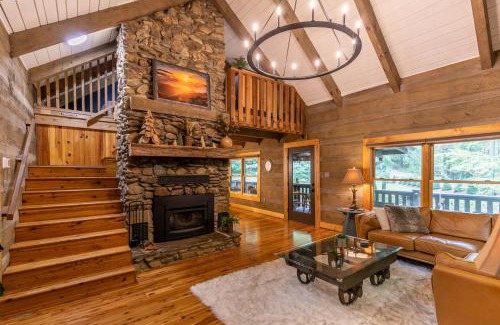 Apple Ridge House | Blackberry Creek Cabin