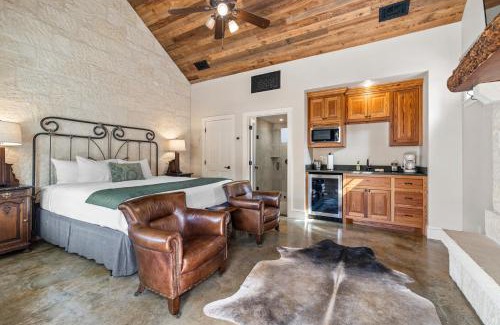 Fredericksburg Hotel | Blacksmith Quarters
