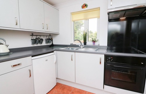 Bethania House | BLAENYWAWR ANNEXE, country holiday cottage in Aberaeron