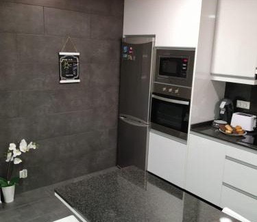 Cee Apartment | Blanco y López