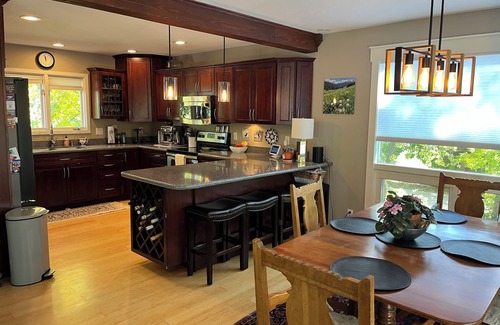 Old North Boulder House | Bldr 4 Bdr house close to Pearl St, WFs, schools, trails—walk andbike everywhere